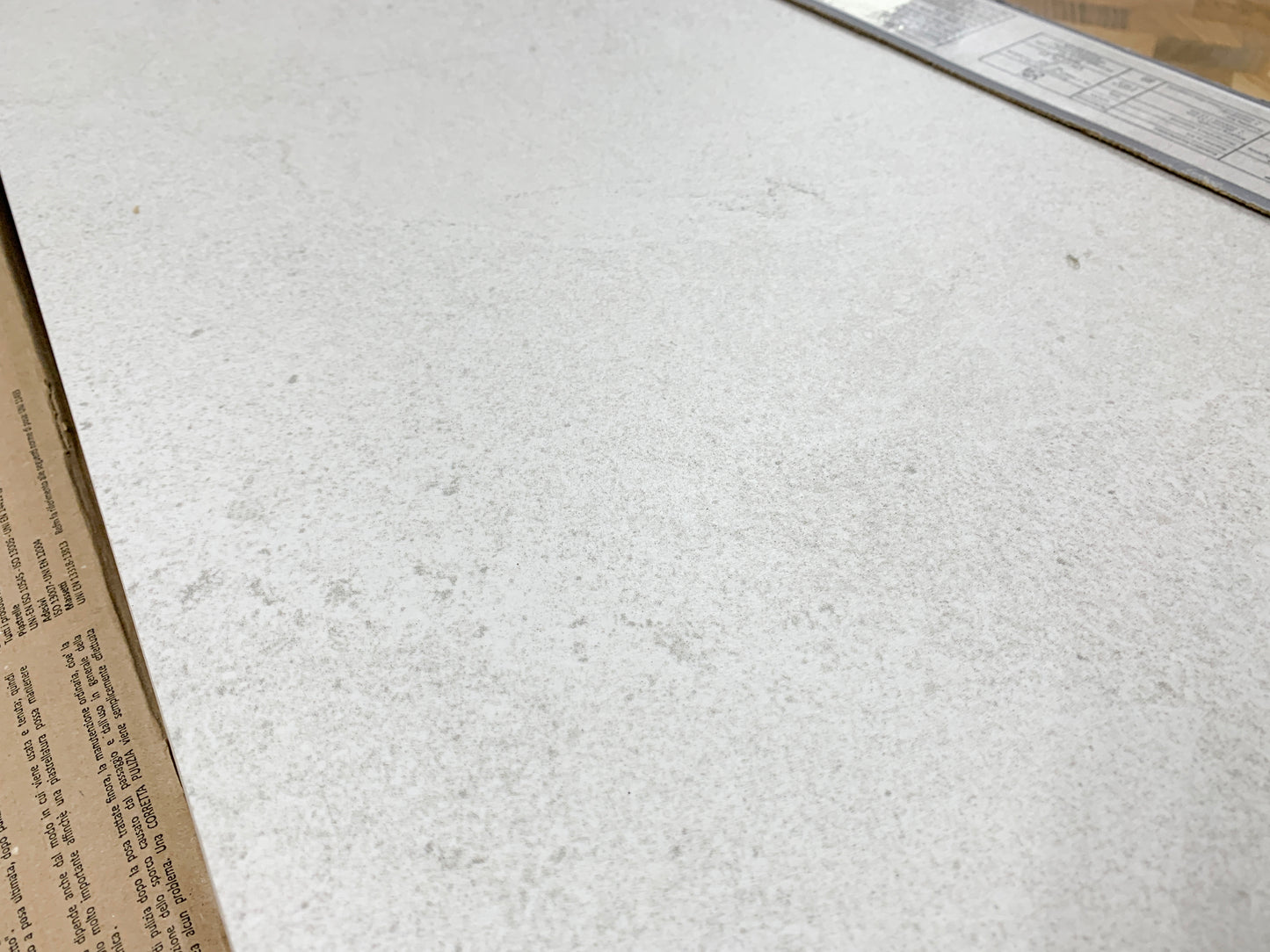 商品番号 A100006