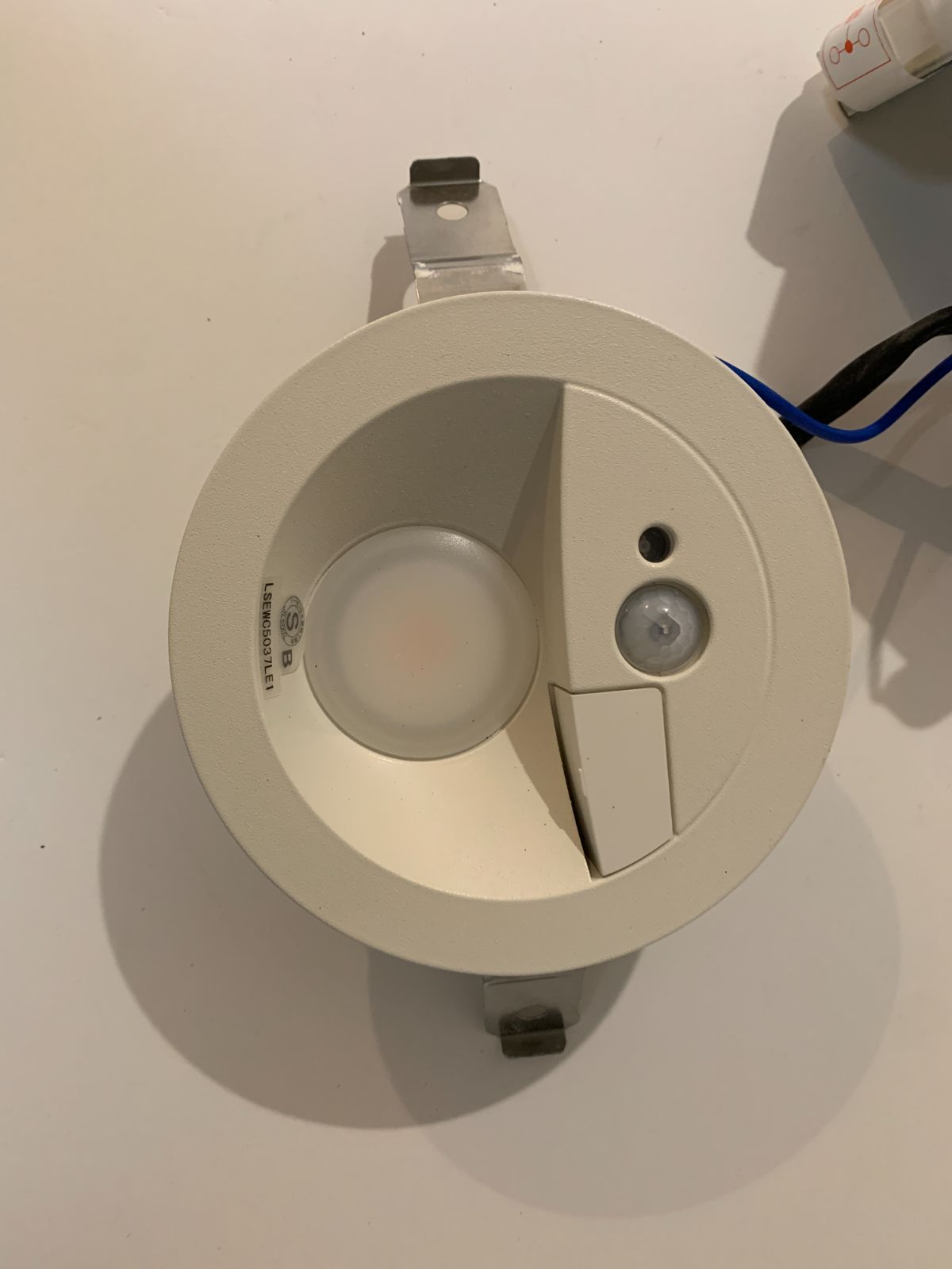 商品番号 A100102